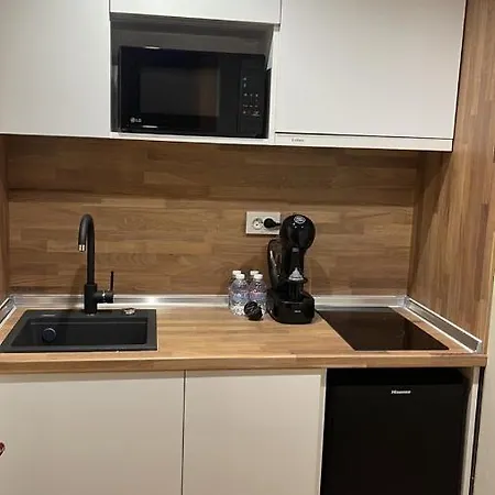 Πανσιόν Ivet Guest 3*