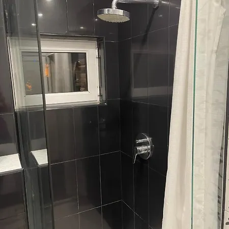 Ivet Guest Πανσιόν 3*